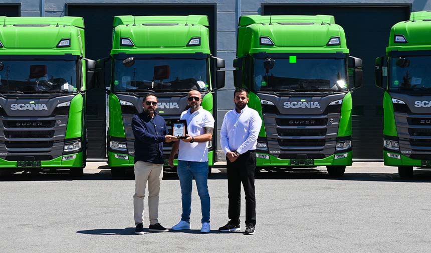 Scania’dan AS Star’a Scania 560R Super Dynamic çekici teslimatı